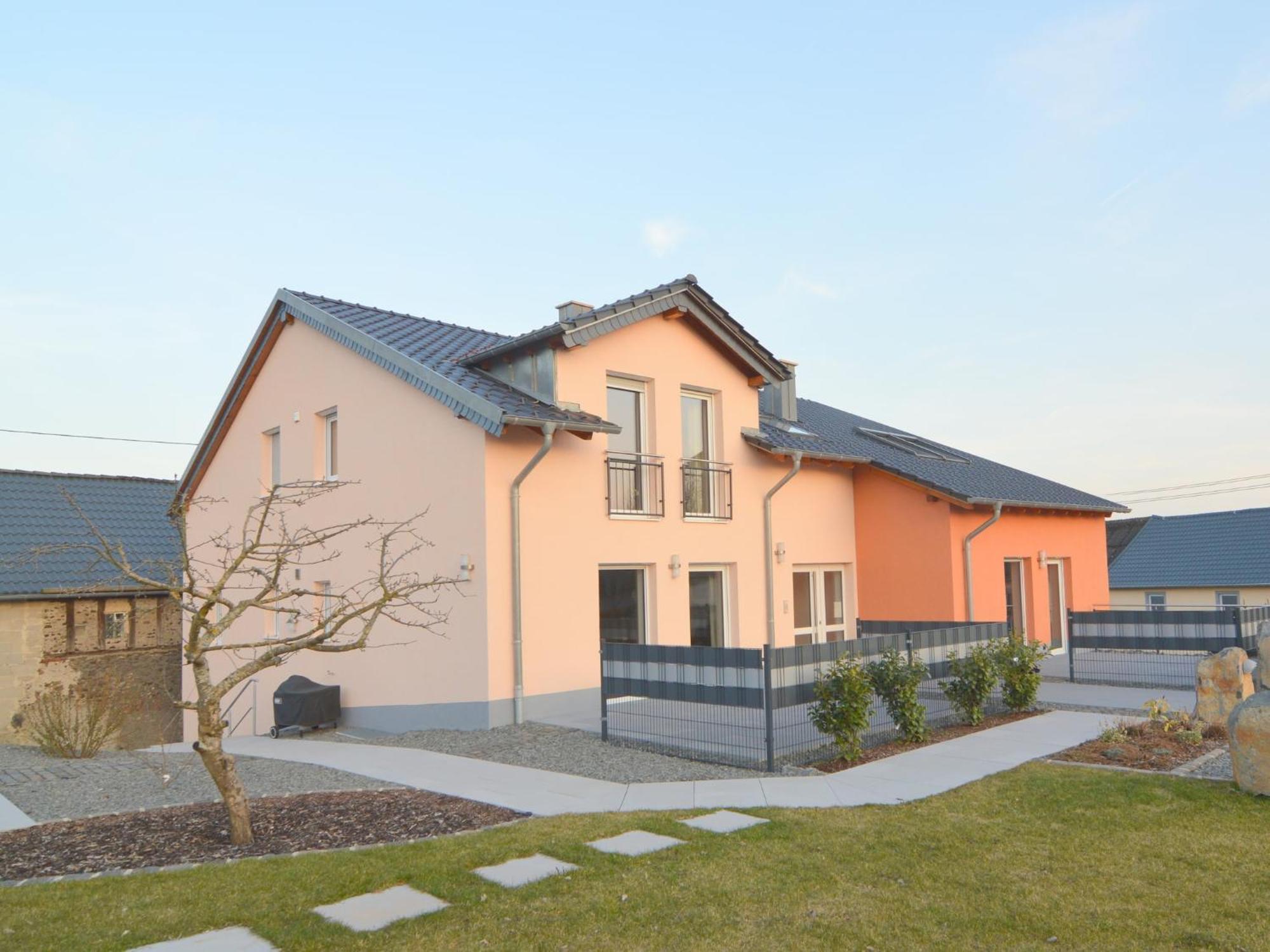 Lovely Modern Apartment With Private Terrace Ellscheid Экстерьер фото